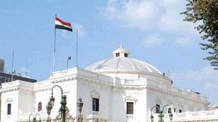 البرلمان يطالب بعودة نظام الأسد لجامعة الدول.. وخبراء: دور سلبي ومشين