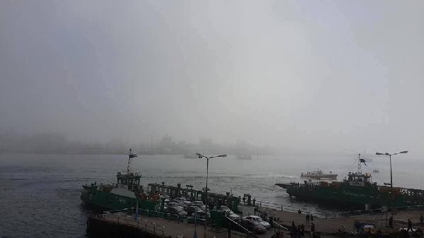 شبورة مائية كثيفة تغطى مجرى قناة السويس من ناحية بورسعيد