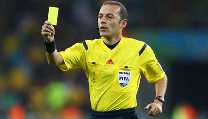 حكم تركي يدير لقاء أرسنال وبرشلونة