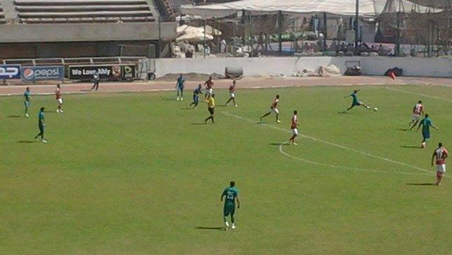 المقاصة والشرطة يتعادلان بدون أهداف في بطولة الدوري