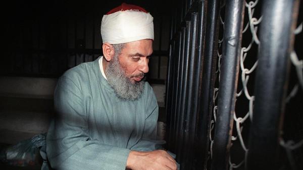 اليوم: جثمان عمر عبدالرحمن يصل القاهرة