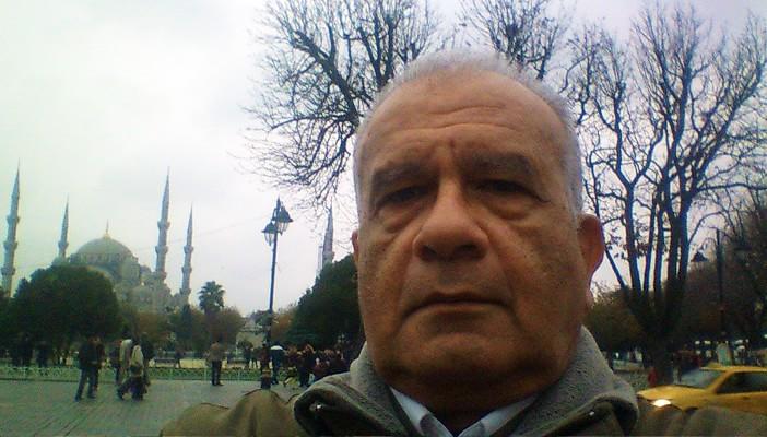 حازم حسني: حديث السيسي عن الإرهاب أصبح مثارًا للاستهزاء