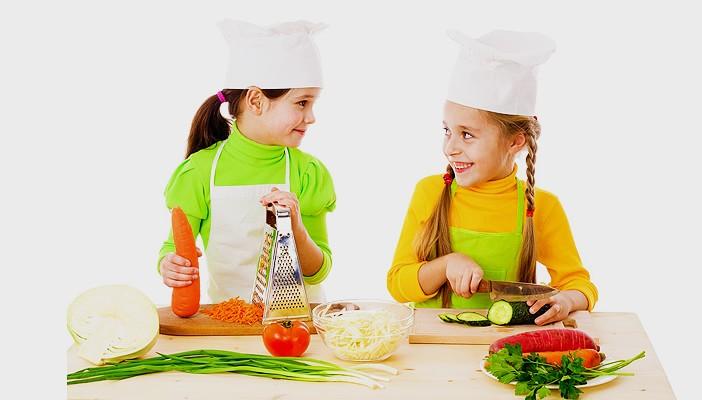 10 أطعمة لتقوية مناعة الطفل