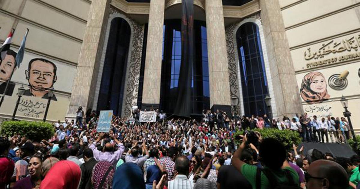 اﻹصطفاف العقلاني في زمن الخرافة