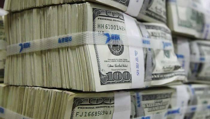 الدولار يرتفع ويسجل 16 جنيها