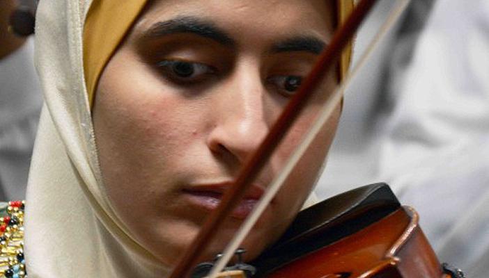 طلاب أسيوط المكفوفيين يواجهون التشريد بسبب الإهمال