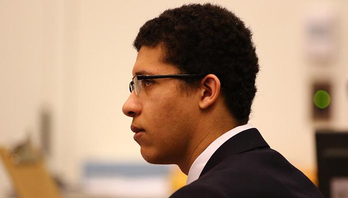 الحكم على مراهق أميركي قتل معلمته بالسجن 40 عامًا