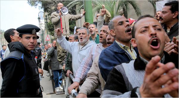 جبهة أول مايو في بيانها: “ما ضاع حق وراءه مطالب”