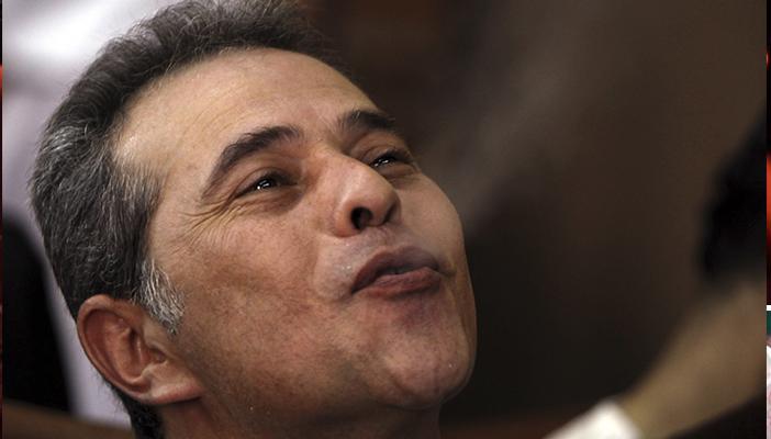 هل بدأ السيسي يتخلص من عكاشة؟.. ملف تجاوزاته أمام البرلمان