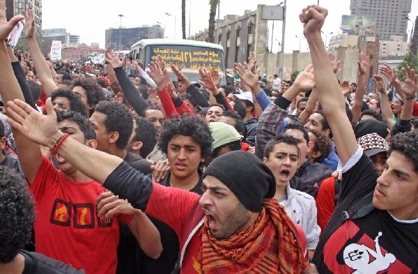 التحقق في تعدى”أهلاوي” على ضابط شرطة وفتيات بالزمالك