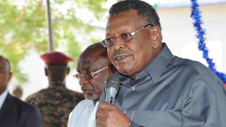 للمرة الأولى بعد 28 عاما.. “البشير” يعين نائبه رئيسا للوزراء