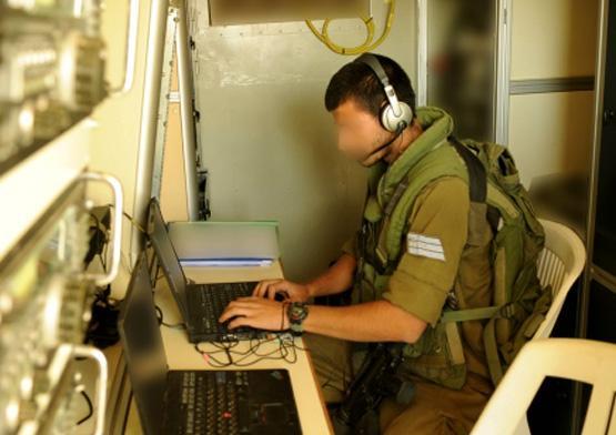 “وسام تقدير” لوحدة استخباراتية “إسرائيلية” عن دورها في الدول العربية