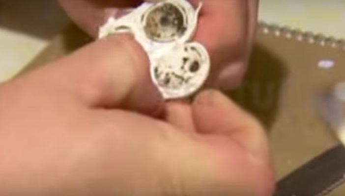 بالفيديو.. احذروا وجود عفن خفي في زجاجات حليب أطفالكم