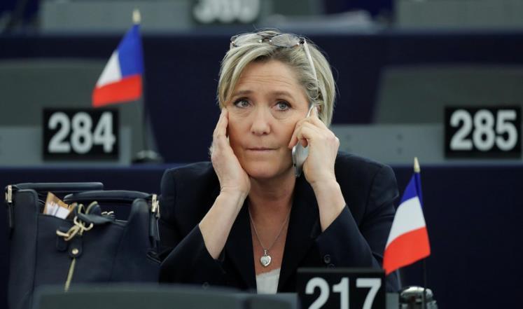 البرلمان الأوروبي يرفع الحصانة عن “لوبان” لنشرها صورا لـ”تنظيم الدولة”