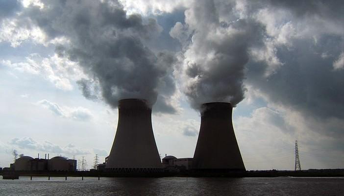 باحثون: التلوث يرفع معدلات البدانة