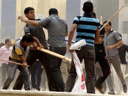 الحي العاشر ..غابة تسودها البلطجة والشرطة شعارها “و انا مالي”