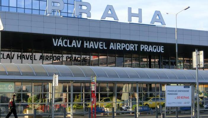 الداخلية التشيكية: مطار براغ بوابة عبور عناصر “تنظيم الدولة” للشرق