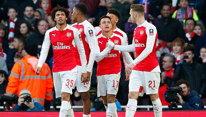 “النني” يقود أرسنال أمام توتنهام في مباراة اليوم