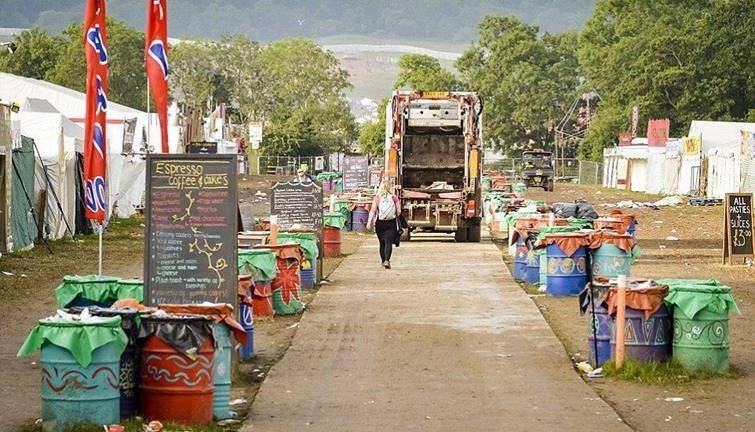 ما لا تعرف عن مهرجان الزبالة