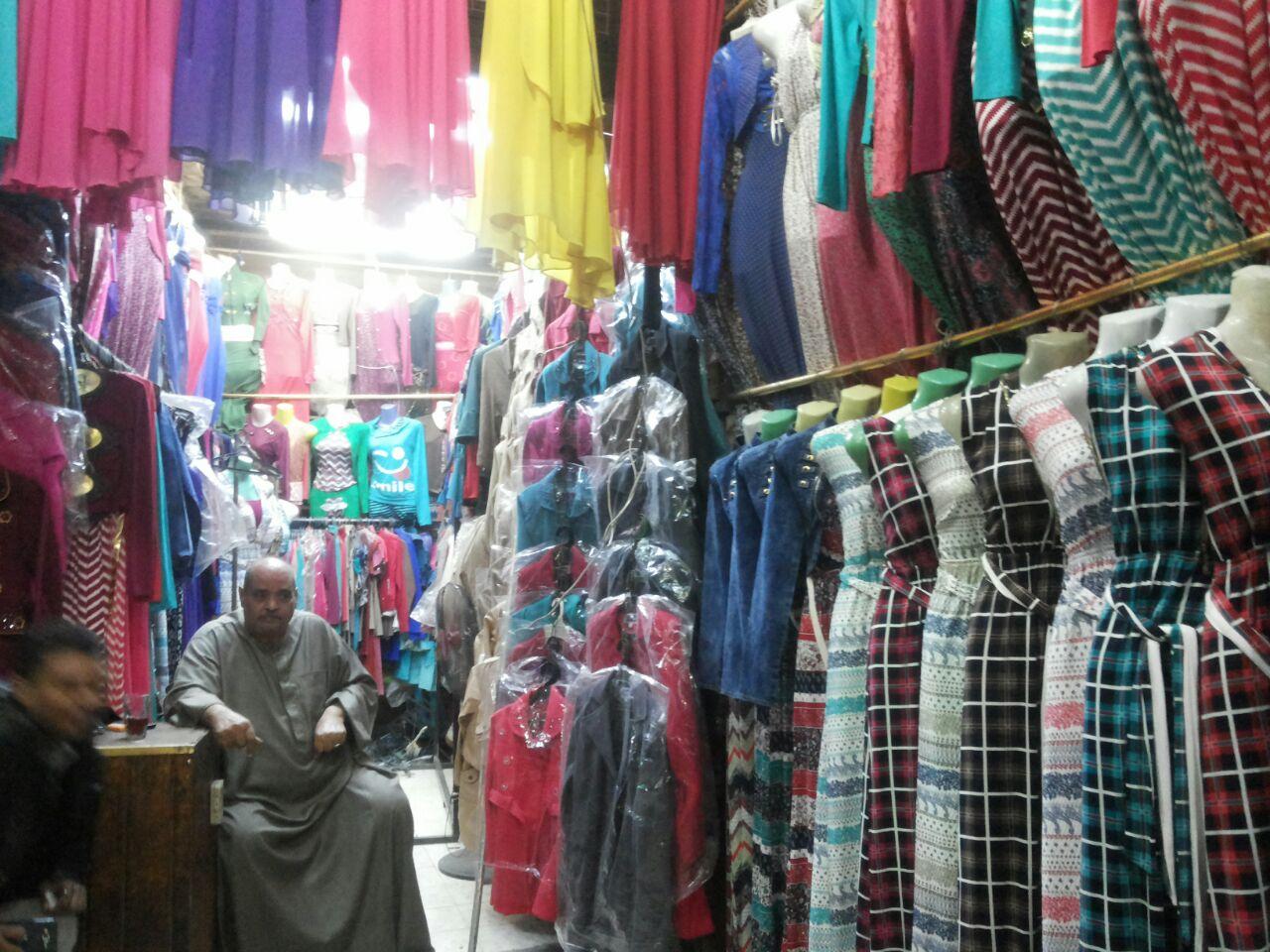 تراجع أسعار السيارات والأجهزة والعقارات.. وخبير لـ”رصد”: الركود السبب