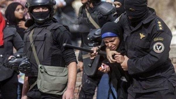 قتل وسحل واعتقال لنساء مصر … فى ذكرى اليوم العالمي للمرأة