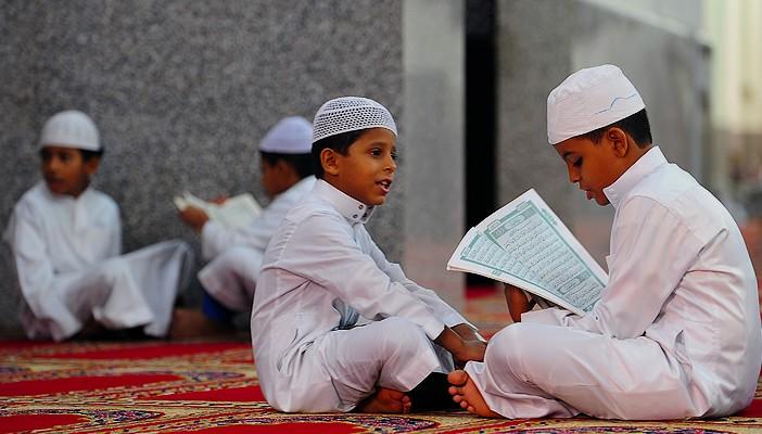 3 وسائل عملية لتحفيظ الأطفال آيات القرآن الكريم