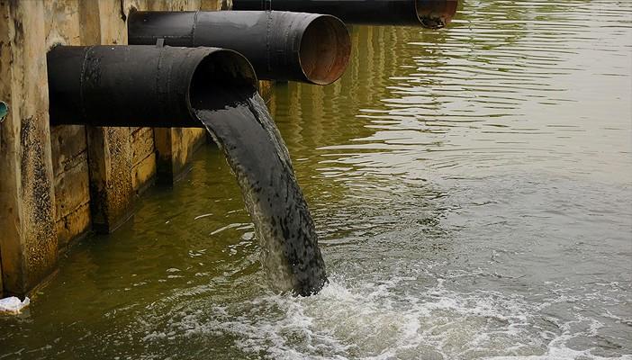 باحثون: المياه الملوثة خامس أسباب وفاة النساء في العالم