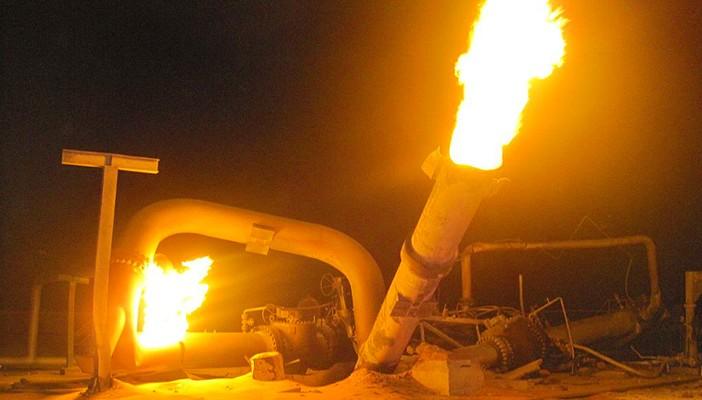 مقتل شخص وإصابة 24 شرطيًا في انفجار سيارة بالعريش