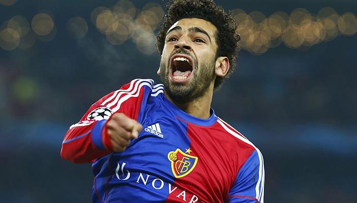 عاشق صلاح بإيطاليا يترك له رسالة على باب منزله