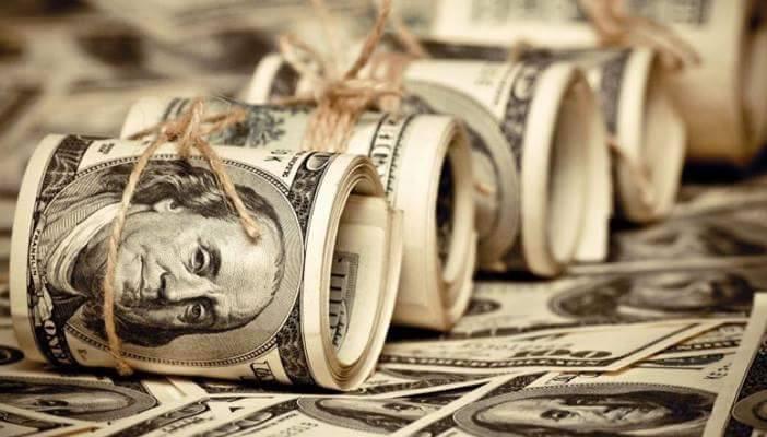 مع بداية الأسبوع.. الدولار يسجل 18 جنيها في البنوك