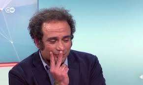 دموع “حمزاوي”..هل تعيد الاصطفاف الثوري؟ والعربي لـ”رصد”: ضحية الانقلاب