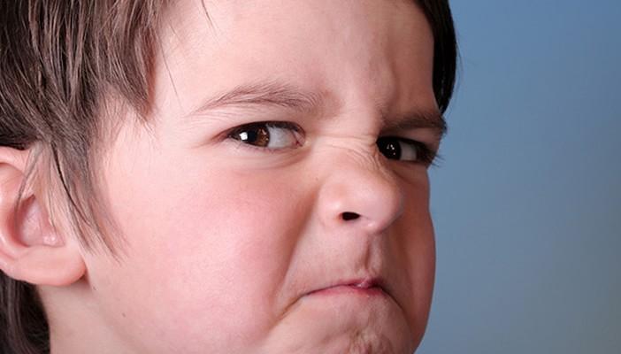 نصائح للتعامل مع الطفل العنيد