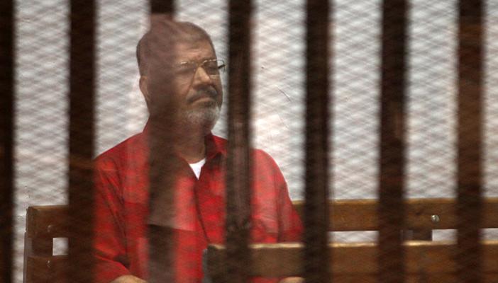 اليوم.. نظر محاكمة “مرسي” و24 آخرين بتهمة إهانة السلطة القضائية