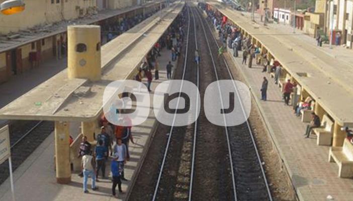 تأخير القطارات يشعل غضب مواطني أسيوط.. ومواطن: “بيتأخر ساعتين”