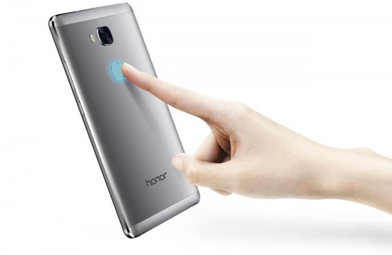 “أونور 5 إكس” بقارئ البصمة