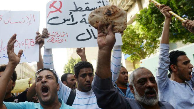 الثوّار والناس!