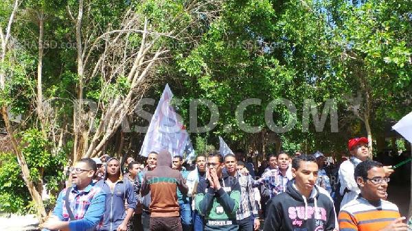 مسيرة لـ”طلاب ضد الانقلاب” بجامعة جنوب الوادي بقنا