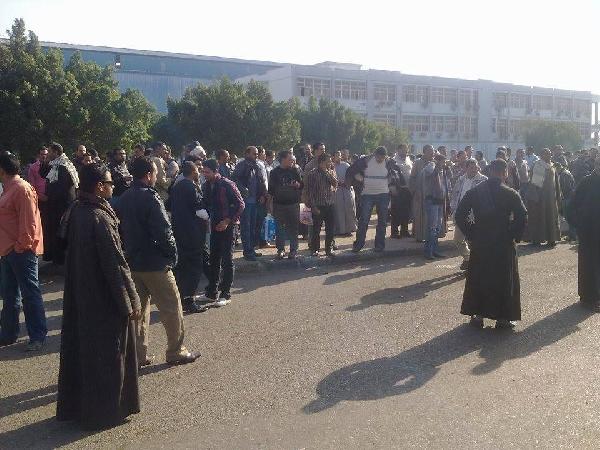 دعوات لثورة جديدة بالألومنيوم والعمال يحتشدون