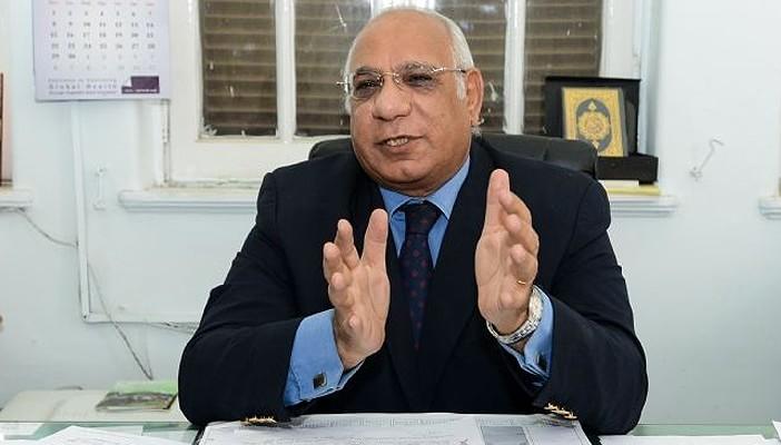 نورالدين يطالب بتغيير حكومي كامل بعد الانهيار الاقتصادي