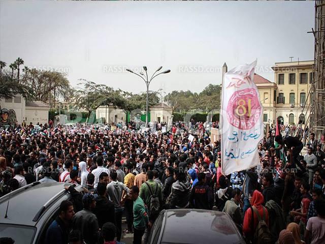 “غزة في القلب” صفعة طلاب جامعة القاهره لقادة الانقلاب