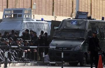 وصول أمن الانقلاب لمحيط مجلس الوزراء بعد دعوات لتظاهر الأطباء