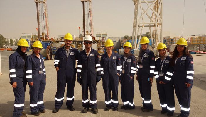 خبراء: منح السيسي ترخيص مزاولة مهنة لـ”طلاب الهندسة” جريمة بحق الوطن