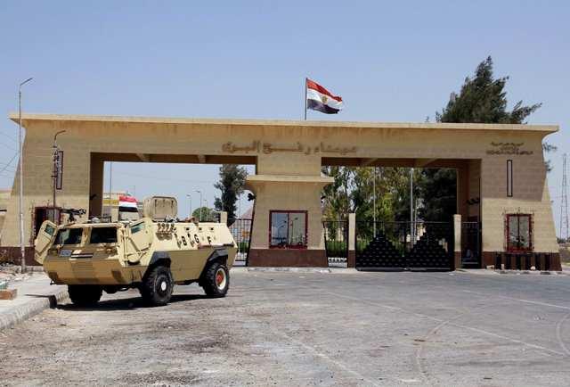 رجال اعمال غزة يدخلون مصر بدعوة من وزير الصناعة
