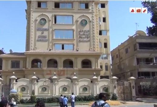 أمر ضبط وإحضار لحراس مكتب الإرشاد