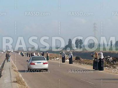 سلسلة بشرية علي رافد الدولي الساحلي بالرياض رفضا للانقلاب