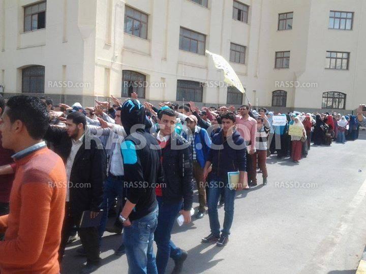 مسيرة لطلاب جامعة كفر الشيخ تنديدا بحكم العسكر