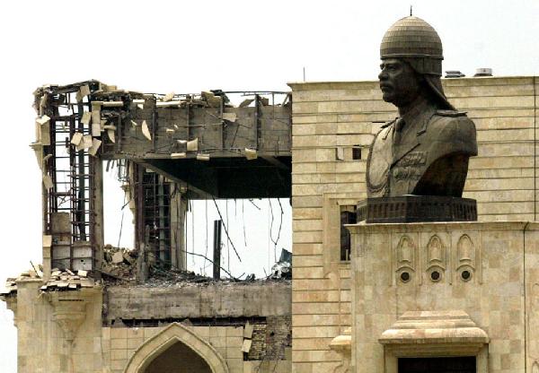 أمريكا لا تزال تحارب”طواحين الوهم” في العراق