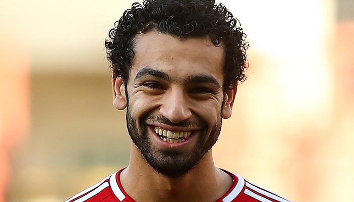 الإسماعيلي يمنح محمد صلاح عضوية النادي الشرفية