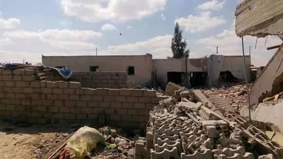 بالصور.. الجيش يجبر أهالي “دائري العريش” على إخلاء منازلهم