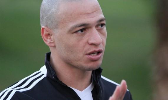 موقع روسي يشيد بـ”حمادة طلبة ” في مباراة نيجيريا